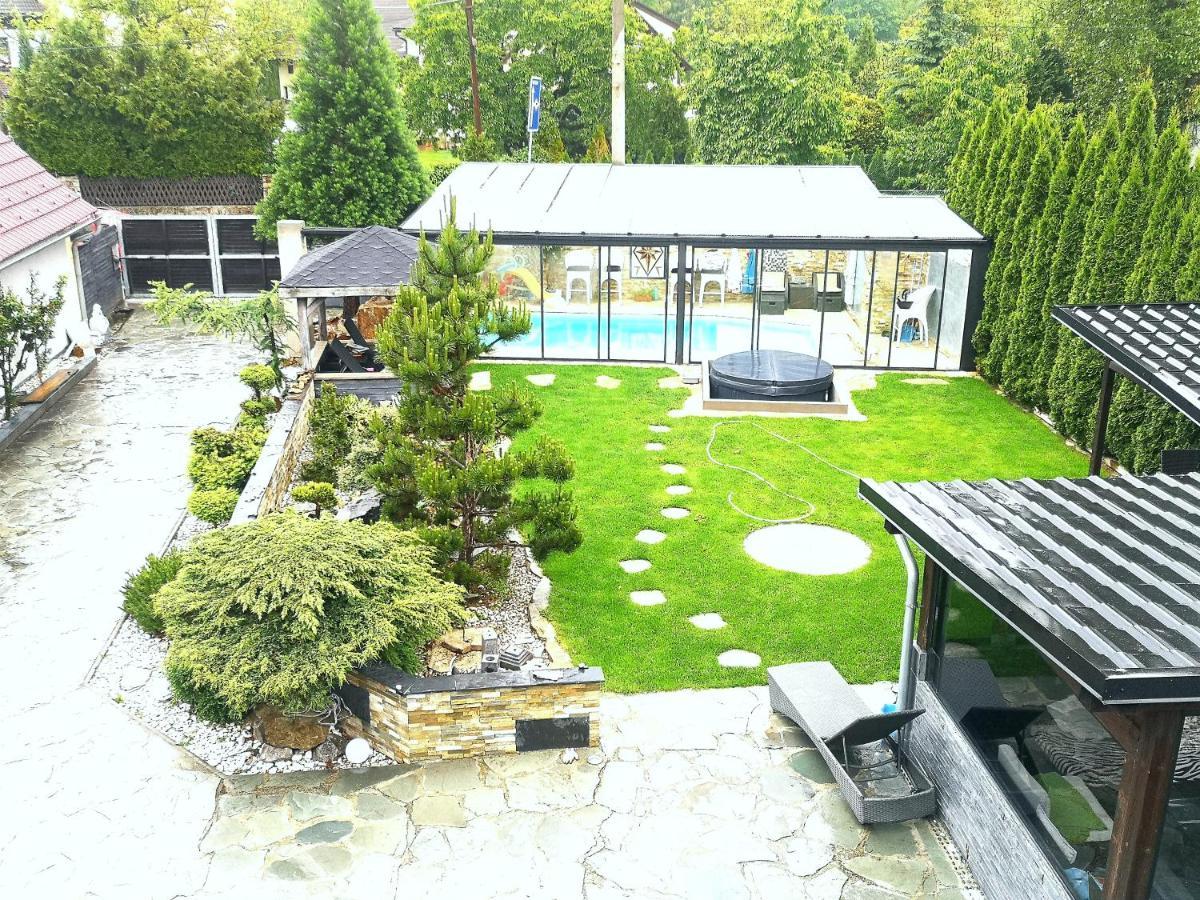 Aspen Villa Kamenný Újezd Kültér fotó